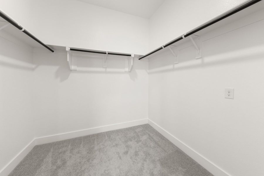 Spacious, unfurnished interior of a new home in Union Park, Little Elm (Image 13).