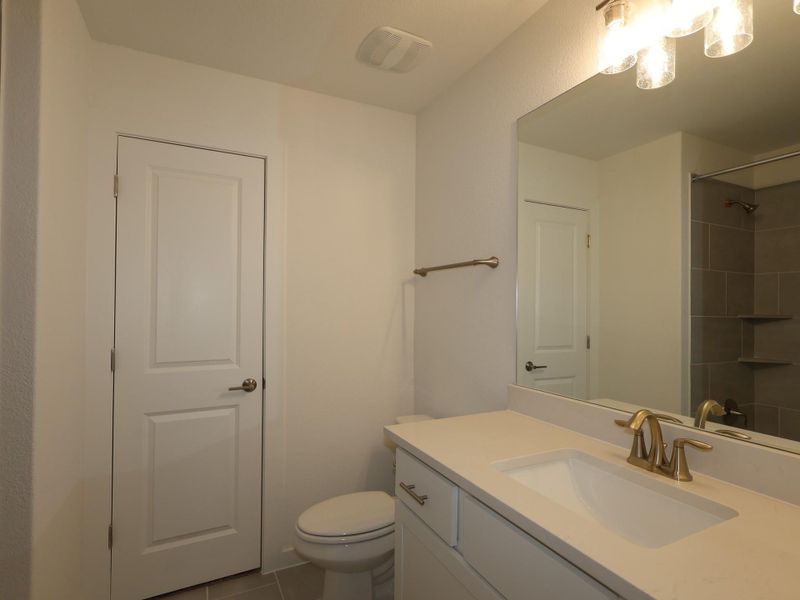 Furnished interior view inside a new home in Edgewood, Leander (Image 8). Furnished interior view inside a new home in Edgewood, Leander (Image 8).