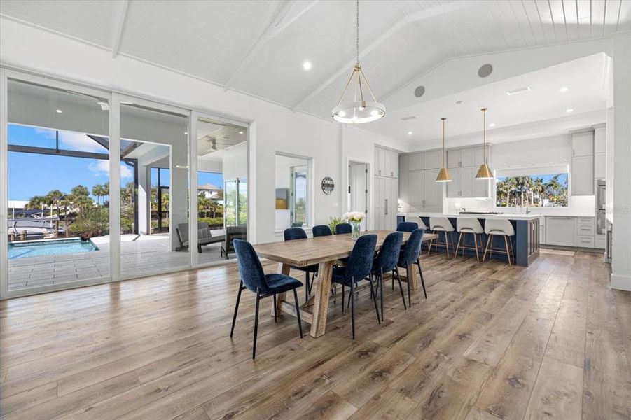 Community amenities in , Parrish (Image 52).