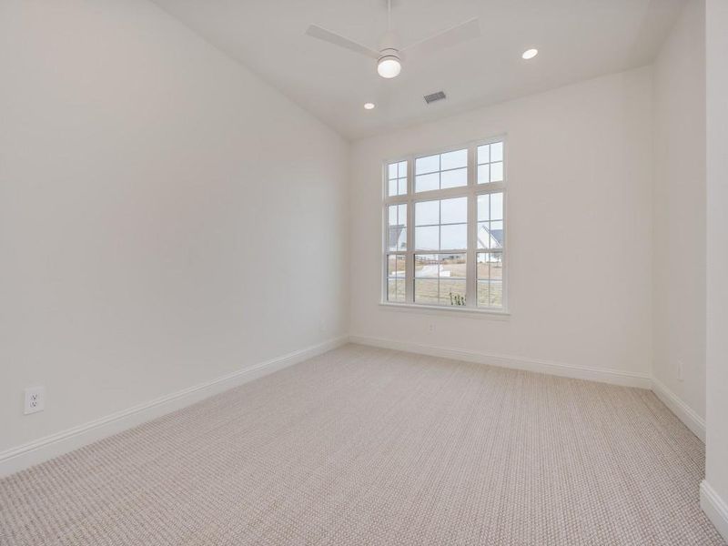 Spacious, unfurnished interior of a new home in , Northlake (Image 18).