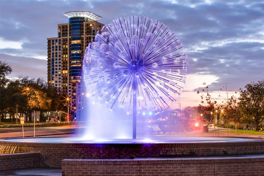 Buffalo Bayou Park is minutes away. Enjoy all the perks of being right outside of Downtown Houston. From the Skate park to the Cistern, Boat tours, Bike tours, Music events, volleyball, dog park, and Flora Restaurant; it all encompasses the 52-mile waterway!! Buffalo Bayou Park is minutes away. Enjoy all the perks of being right outside of Downtown Houston. From the Skate park to the Cistern, Boat tours, Bike tours, Music events, volleyball, dog park, and Flora Restaurant; it all encompasses the 52-mile waterway!!