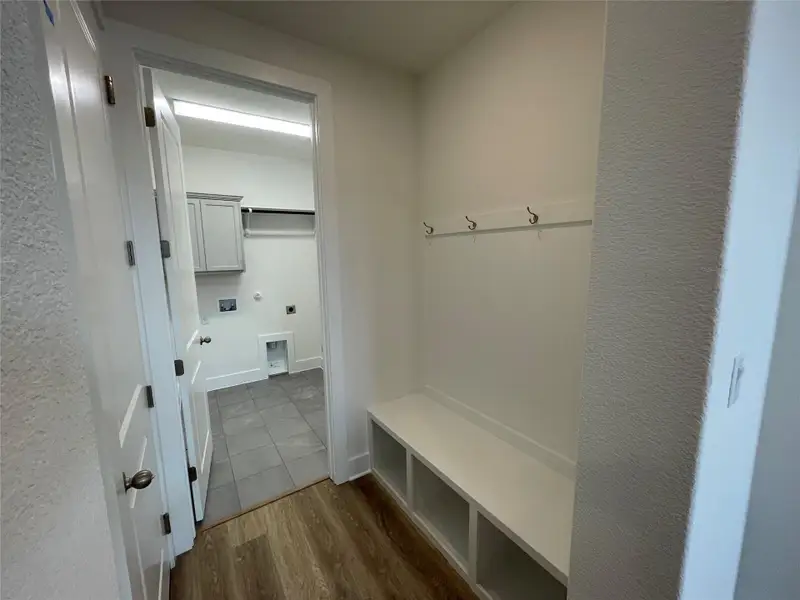 Mud & Utility Room Mud & Utility Room