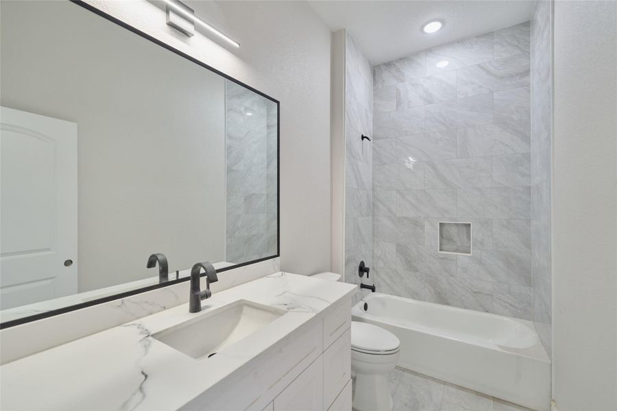 Furnished interior view inside a new home in , Huntsville (Image 9).