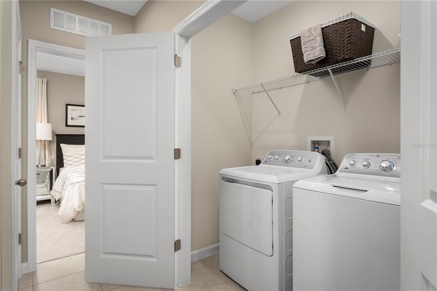 Furnished interior view inside a new home in Lakeside Preserve, Lakeland (Image 14).
