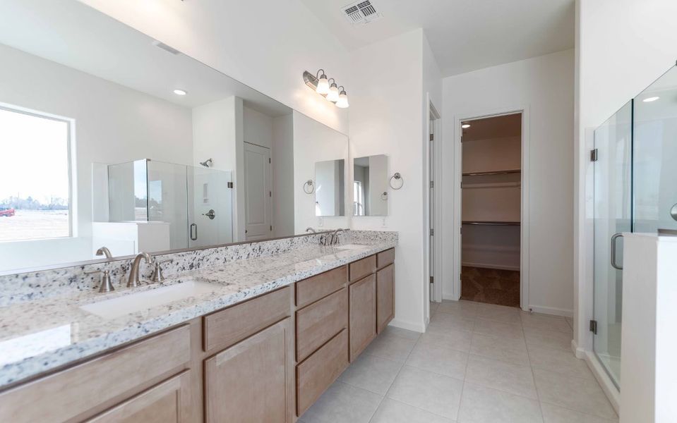 Furnished interior view inside a new home in Heritage Pointe, Chino Valley (Image 6).