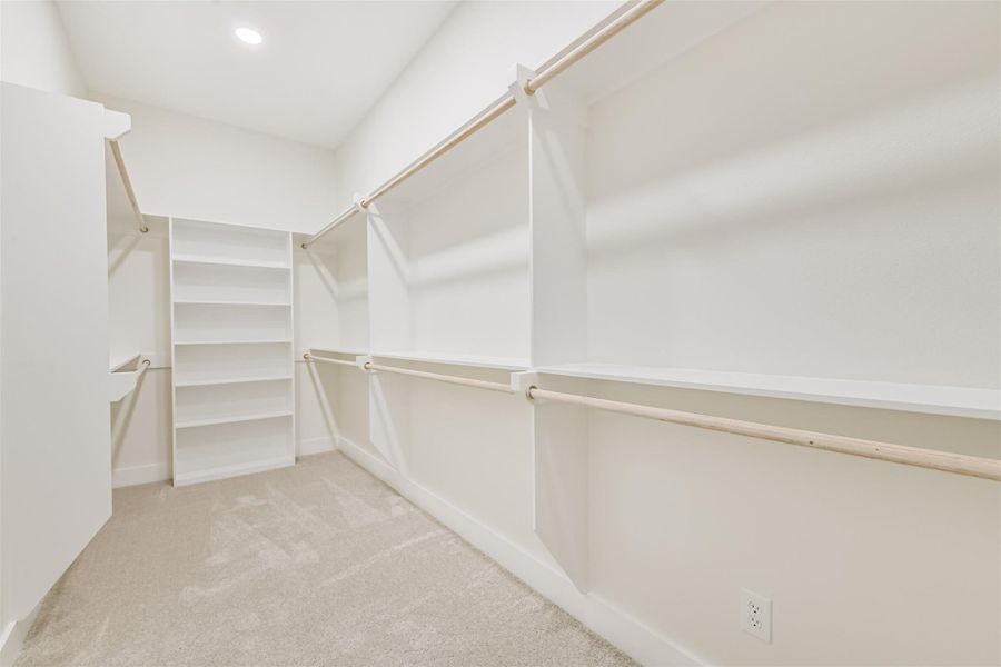 Spacious, unfurnished interior of a new home in , Dayton (Image 33).