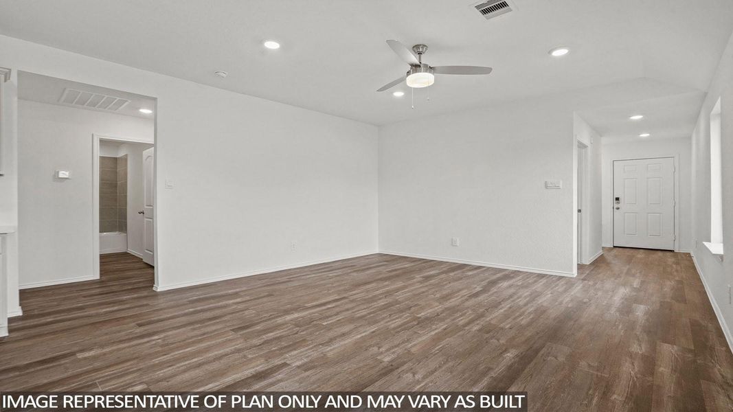 Spacious, unfurnished interior of a new home in Sunterra, Katy (Image 11).