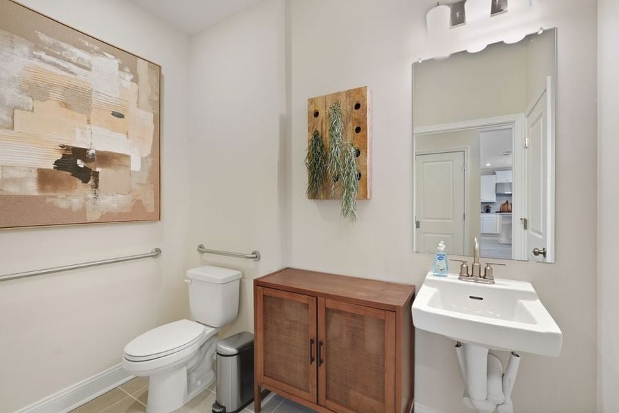 Representative furnished interior of a home built from the Essex by Taylor Morrison in Dreycott, Lawrenceville (Image 60).