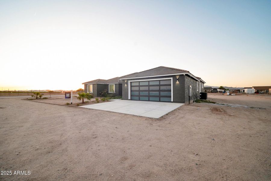 22548 W Huntington Dr-1_(2048) 22548 W Huntington Dr-1_(2048)