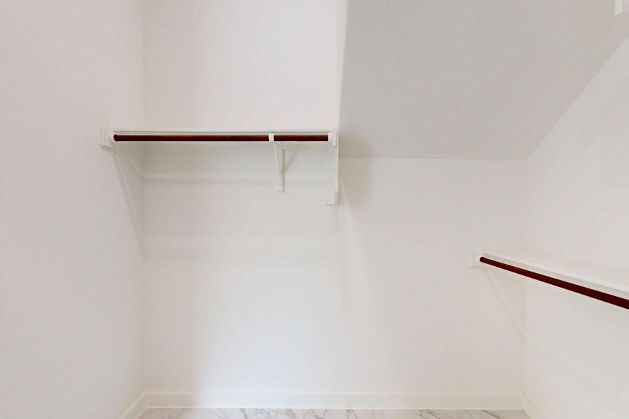 Spacious, unfurnished interior of a new home in Edgewood, Leander (Image 17).