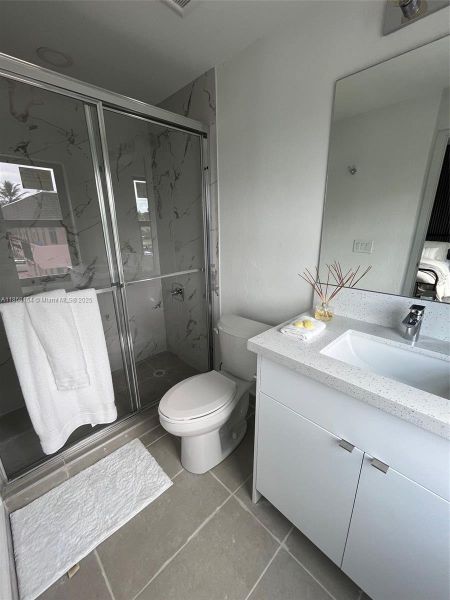 Furnished interior view inside a new home in , Hollywood (Image 6).