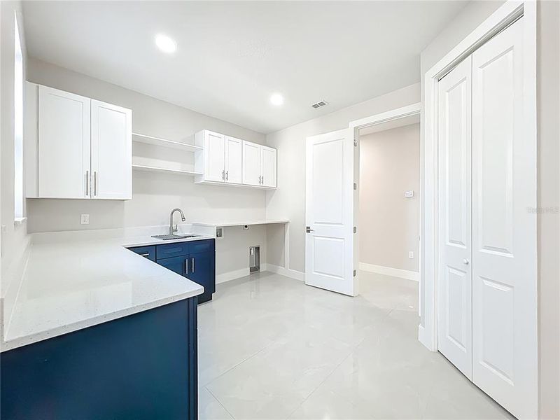 Furnished interior view inside a new home in , Orlando (Image 41). Furnished interior view inside a new home in , Orlando (Image 41).