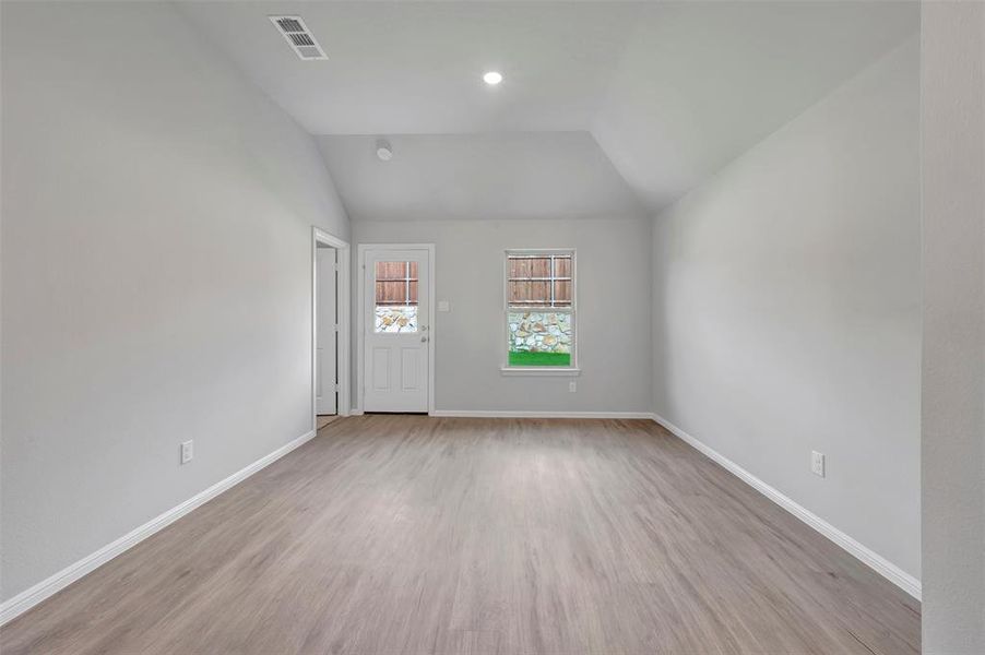 Spacious, unfurnished interior of a new home in Elevon, Lavon (Image 30). Spacious, unfurnished interior of a new home in Elevon, Lavon (Image 30).