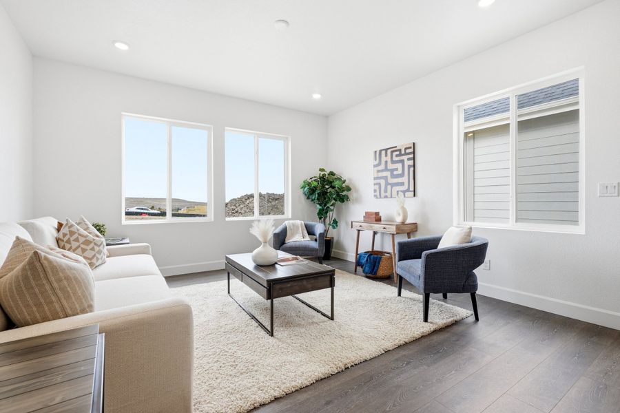 Furnished interior view inside a new home in Trailstone, Arvada (Image 9). Furnished interior view inside a new home in Trailstone, Arvada (Image 9).
