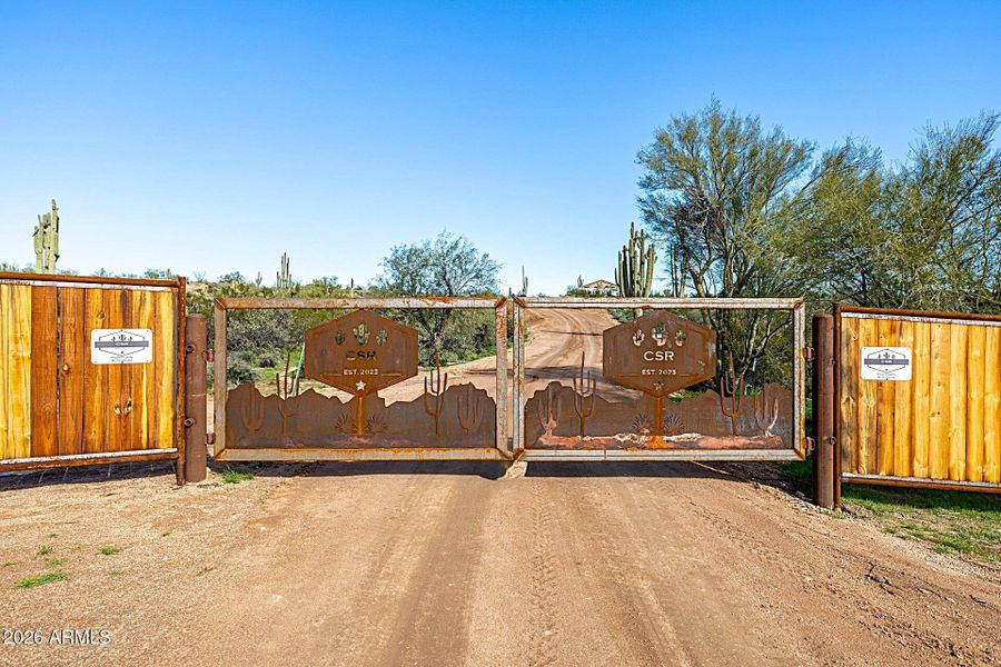 Crested Saguaro Ranch