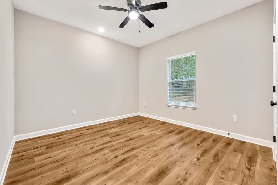 Spacious, unfurnished interior of a new home in Barton's Bend, Crestview (Image 25). Spacious, unfurnished interior of a new home in Barton's Bend, Crestview (Image 25).