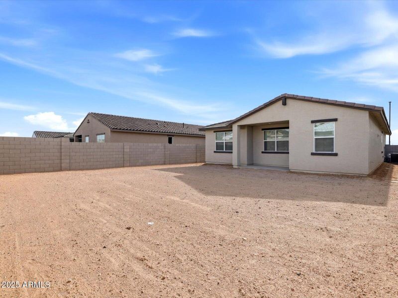 24602 W CHAMBERS Street