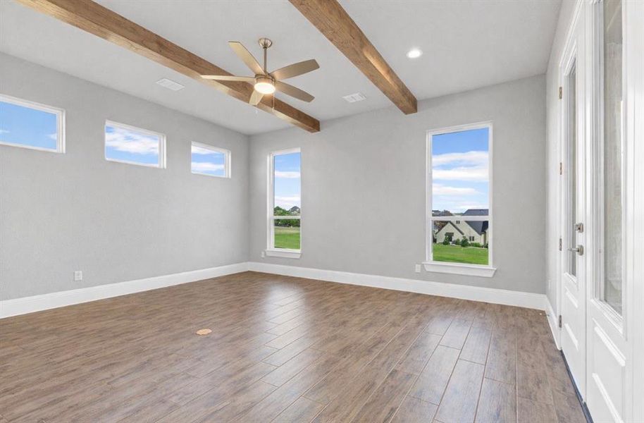Spacious, unfurnished interior of a new home in , Weatherford (Image 24).