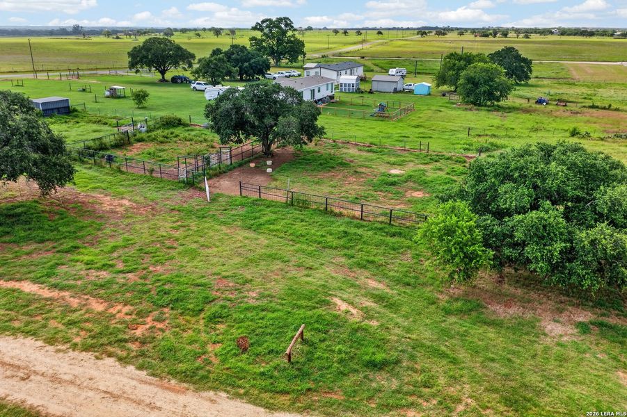 Natural landscape and outdoor views near  in Floresville (Image 31).