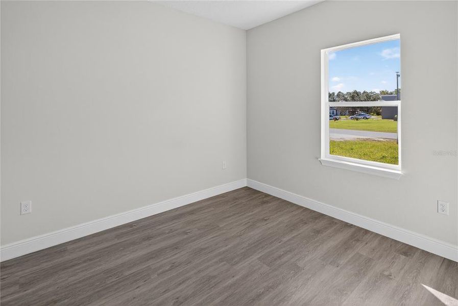 Spacious, unfurnished interior of a new home in , Ocala (Image 20).