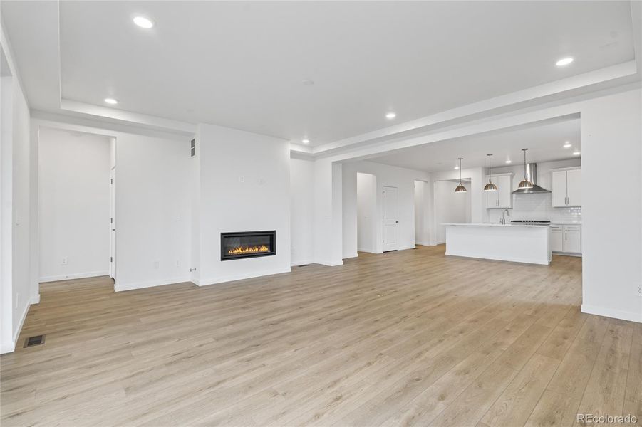 Spacious, unfurnished interior of a new home in Independence, Elizabeth (Image 11).