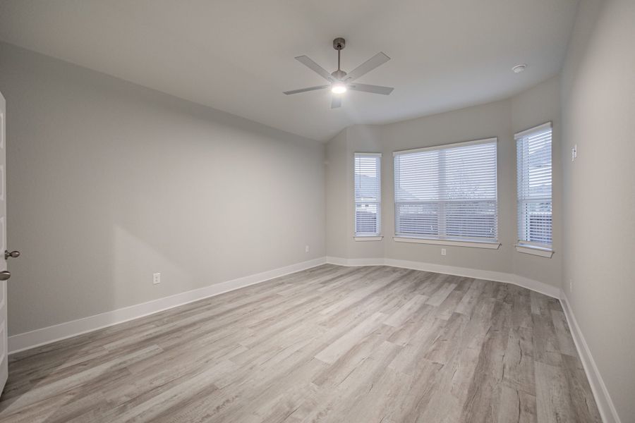Representative unfurnished interior of a home built from the Morgan by Chesmar Homes in Stillwater Ranch, San Antonio (Image 8).