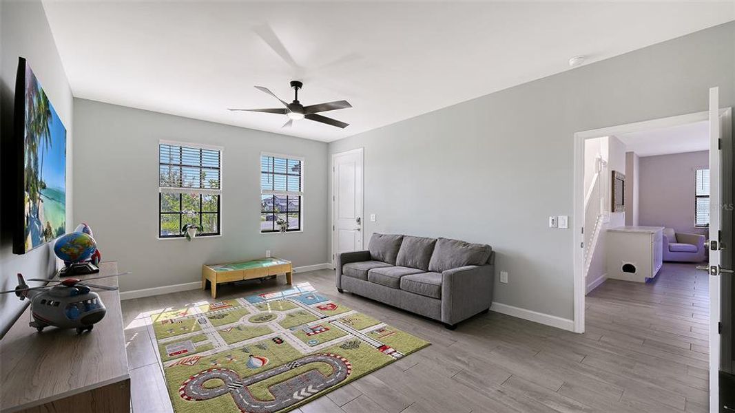 Furnished interior view inside a new home in , Bradenton (Image 15).
