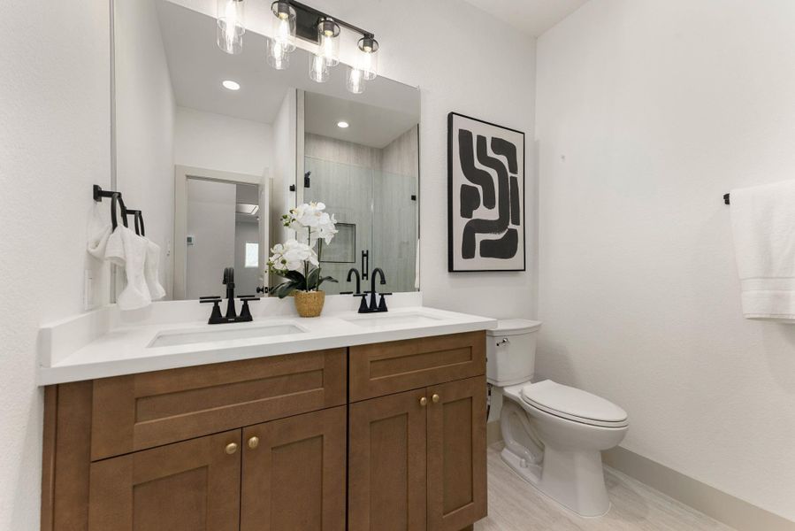 Furnished interior view inside a new home in , Tomball (Image 37).