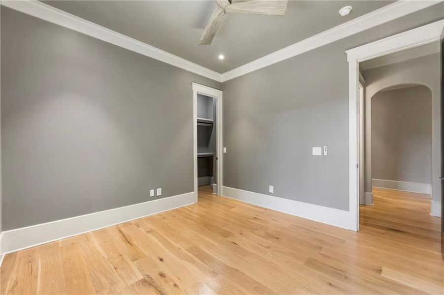 Spacious, unfurnished interior of a new home in , Alpharetta (Image 27).