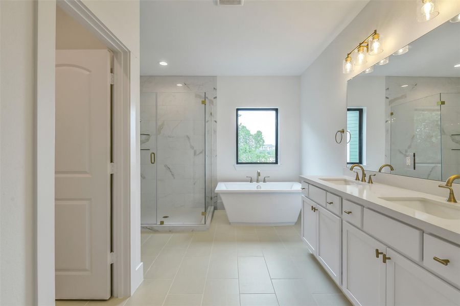 Furnished interior view inside a new home in Timbergrove Trails, Houston (Image 9).