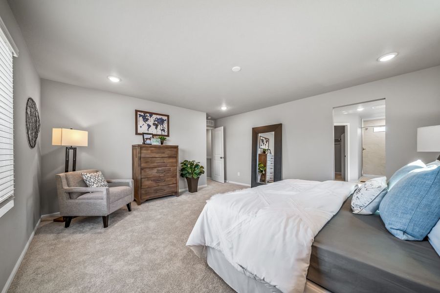 Furnished interior view inside a new home in Thompson River Ranch, Johnstown (Image 9).