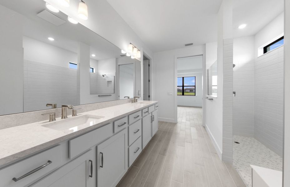 Furnished interior view inside a new home in Del Webb Naples, Immokalee (Image 7).