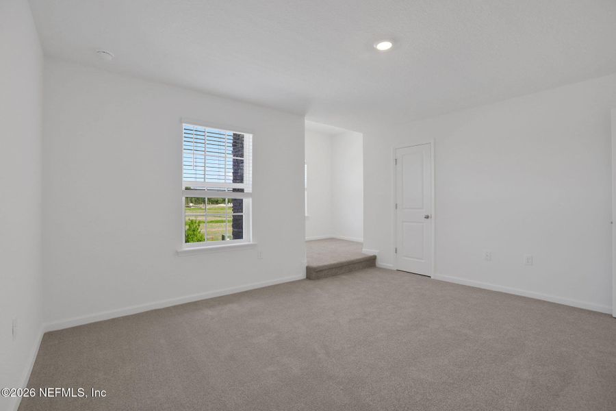 Spacious, unfurnished interior of a new home in Amberly, Green Cove Springs (Image 23).