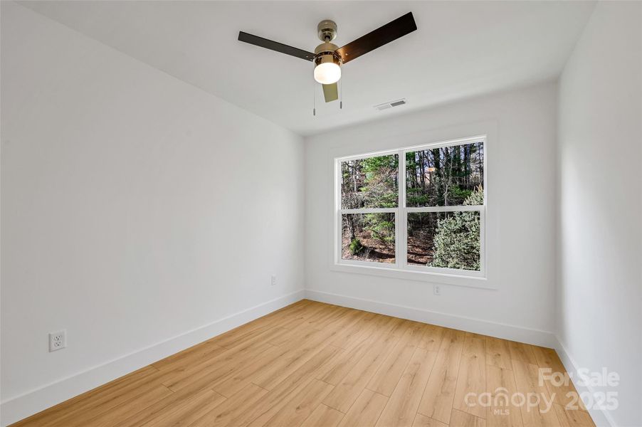 Spacious, unfurnished interior of a new home in , Asheville (Image 19).