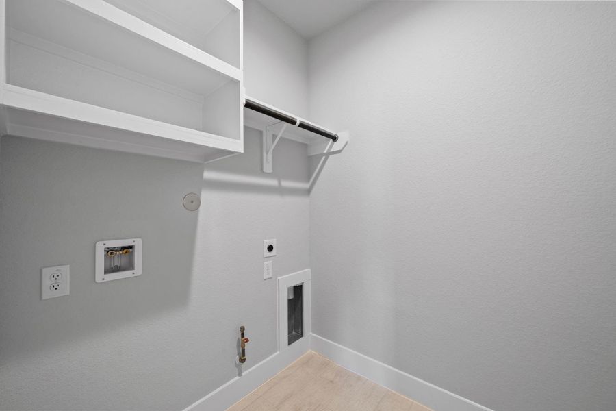 Spacious, unfurnished interior of a new home in Beacon Hill, Waller (Image 9).