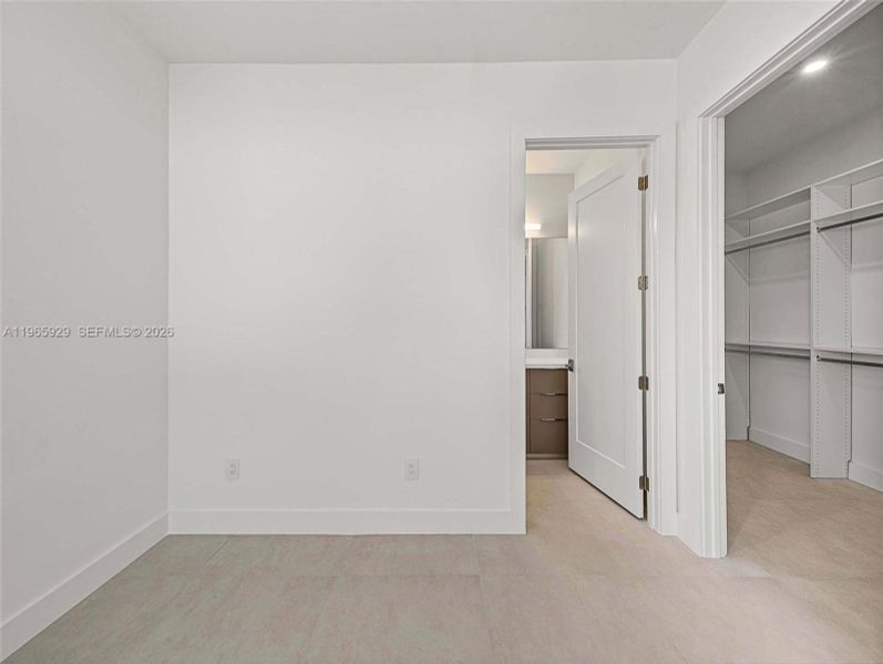 Spacious, unfurnished interior of a new home in , Hollywood (Image 81).