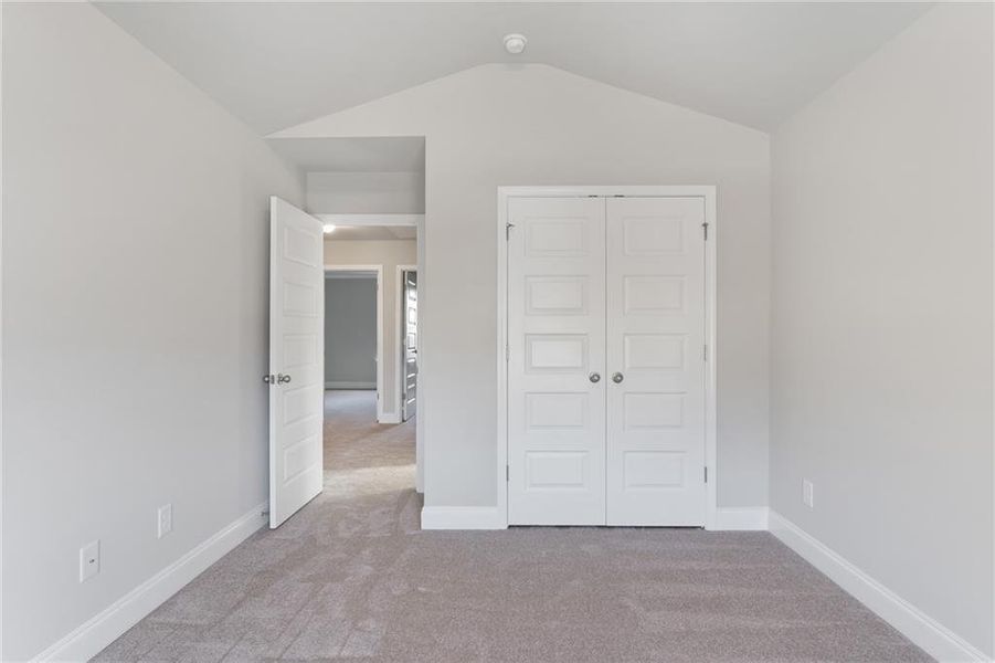 Spacious, unfurnished interior of a new home in Stratford Square, Lawrenceville (Image 22).