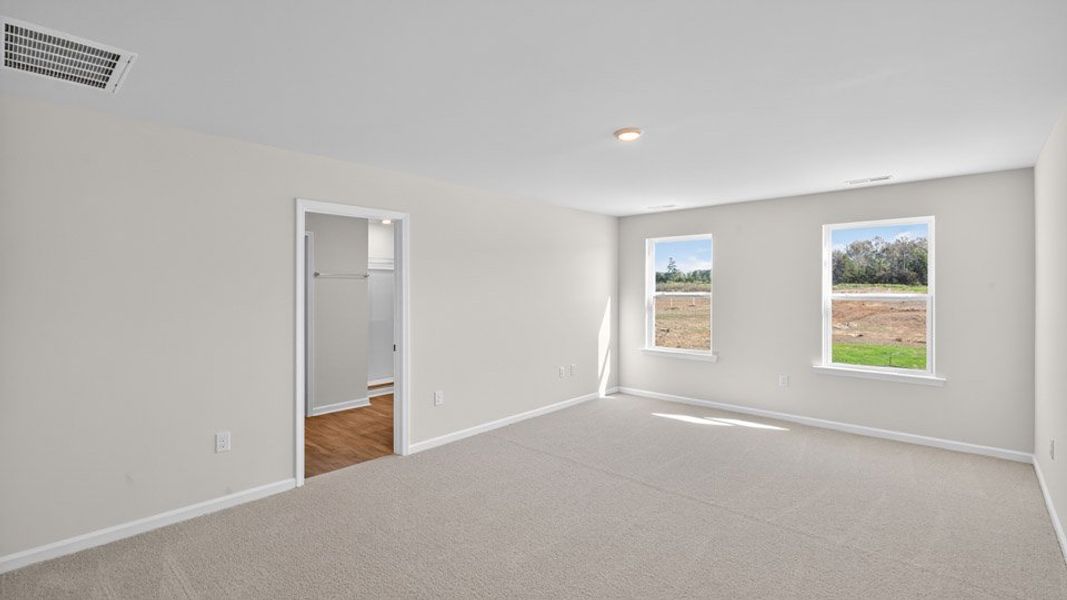Spacious, unfurnished interior of a new home in Olive Branch, Clayton (Image 30).