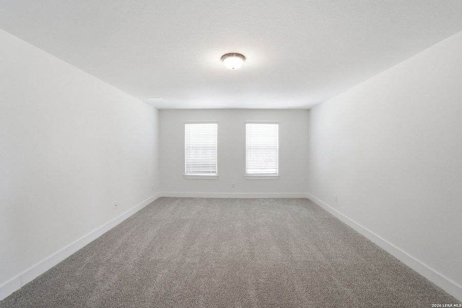 Spacious, unfurnished interior of a new home in , San Antonio (Image 28).