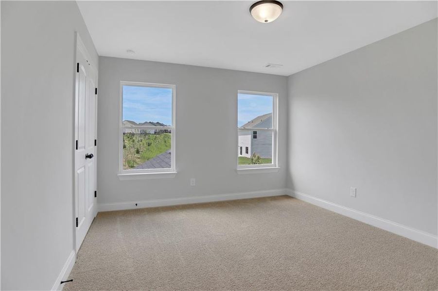 Spacious, unfurnished interior of a new home in Twin Lakes, Hoschton (Image 33).
