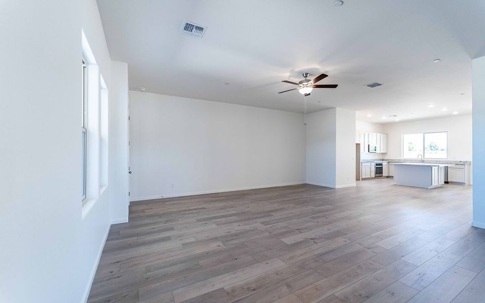 Spacious, unfurnished interior of a new home in Heritage Pointe, Chino Valley (Image 8). Spacious, unfurnished interior of a new home in Heritage Pointe, Chino Valley (Image 8).