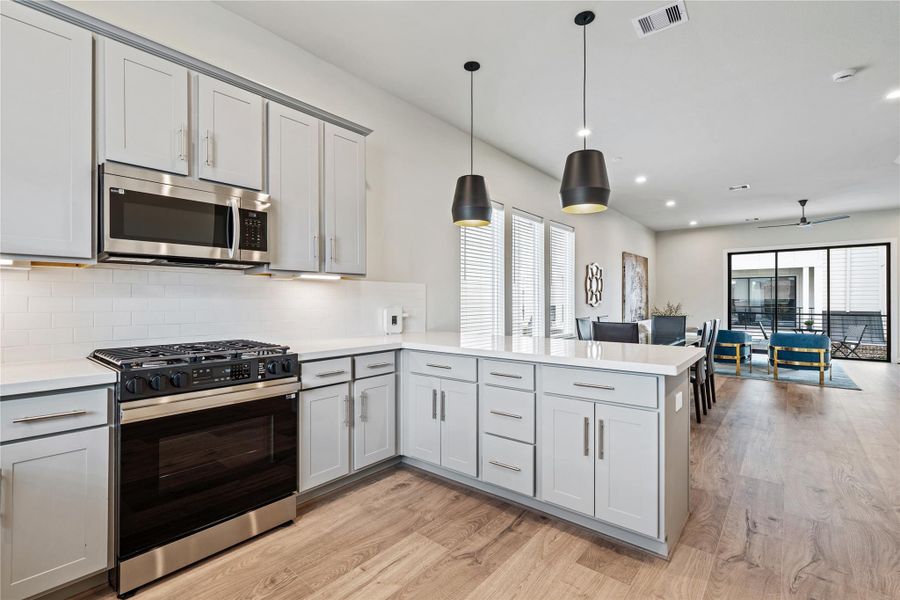 Furnished interior view inside a new home in Willowbend Point, Houston (Image 28).