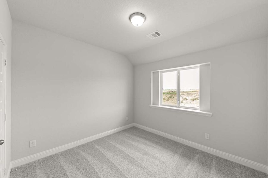 Spacious, unfurnished interior of a new home in Creekview Meadows, Pilot Point (Image 18).