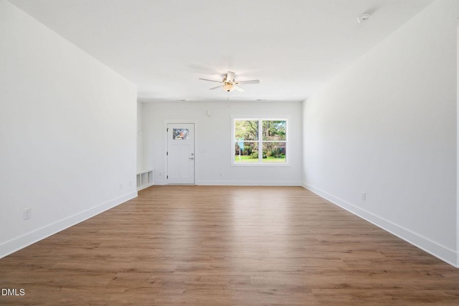 19-web-or-mls-dsc07865