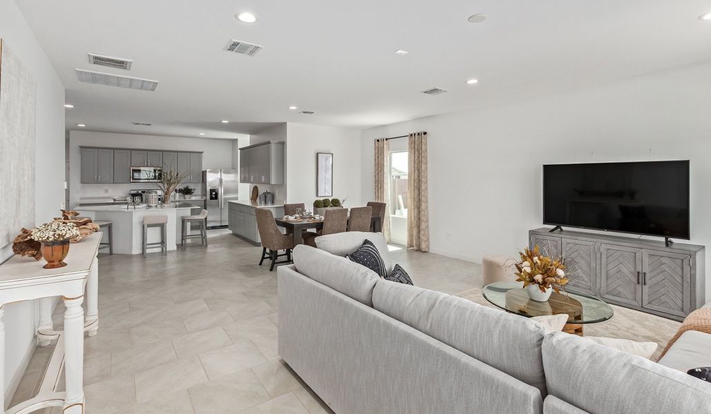 Representative furnished interior of a home built from the Kingston by D.R. Horton in Barnett Village, Marana (Image 10).