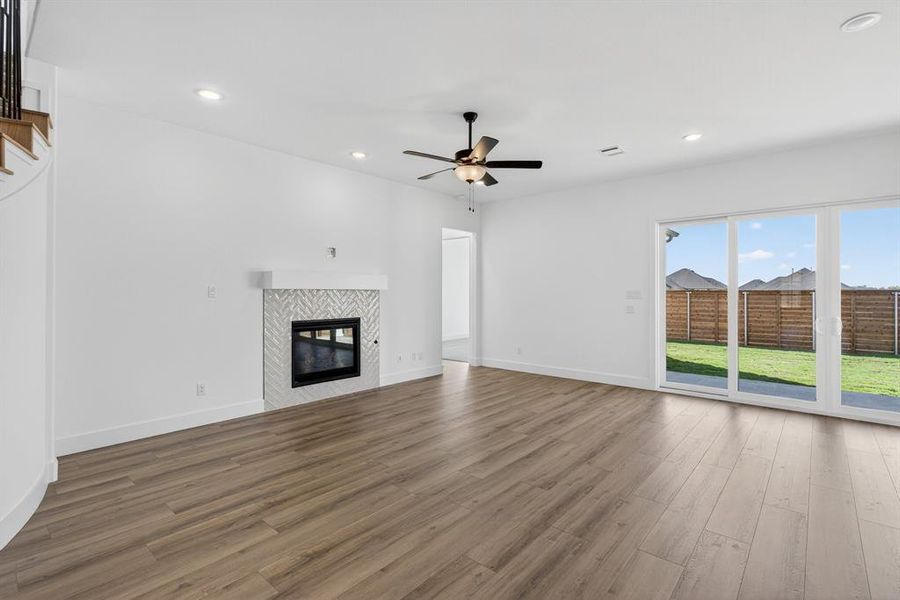 Spacious, unfurnished interior of a new home in Solterra, Mesquite (Image 28). Spacious, unfurnished interior of a new home in Solterra, Mesquite (Image 28).