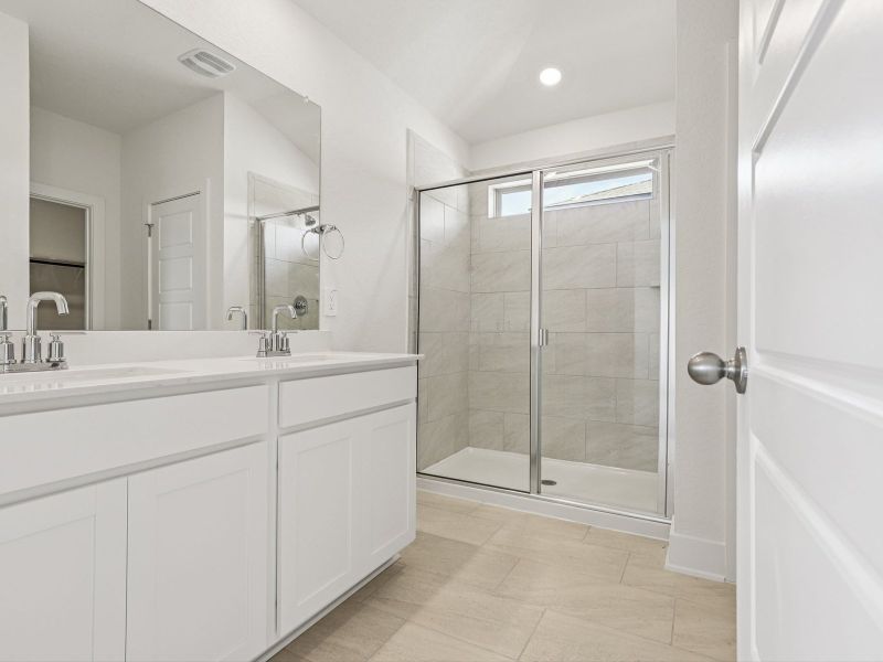 Furnished interior view inside a new home in Stetson Ridge, Marion (Image 11).