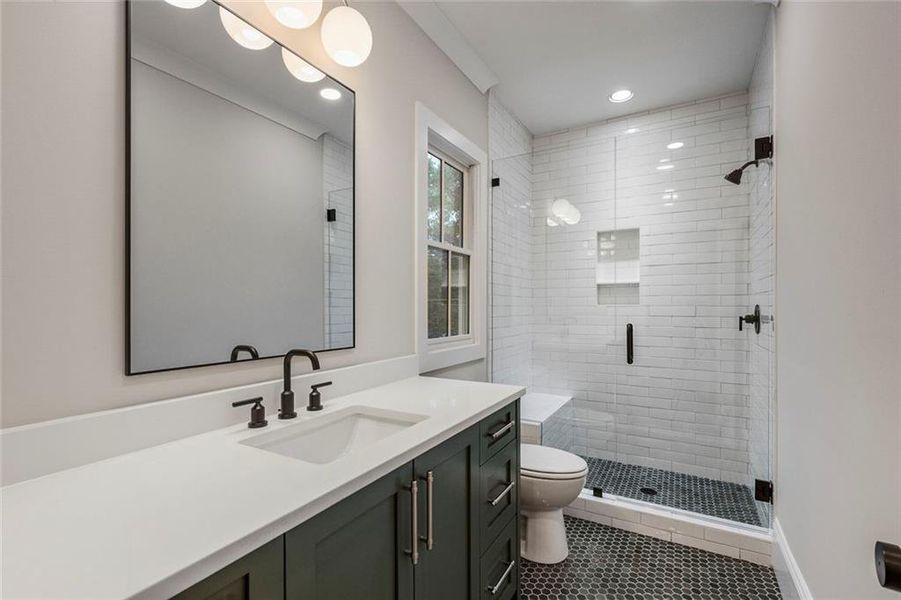Furnished interior view inside a new home in , Atlanta (Image 33).