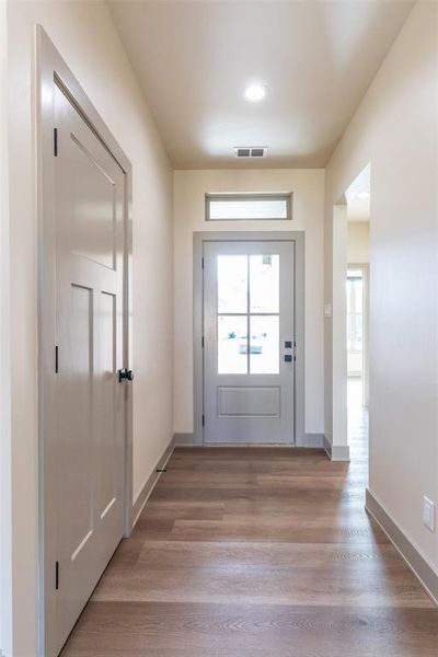 Spacious, unfurnished interior of a new home in , Abilene (Image 31).