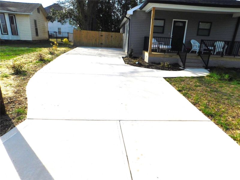 Exterior details and patio area of a home in , Stanley (Image 31).